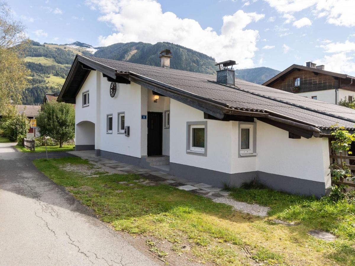 Spacious Chalet In Maishofen Near Forest Dış mekan fotoğraf